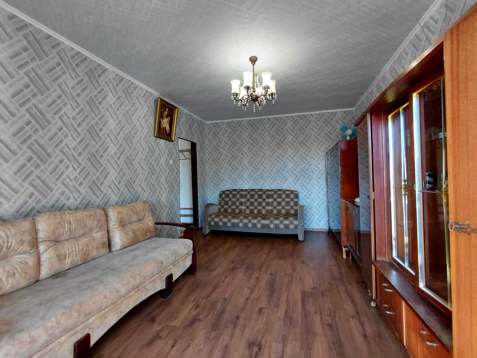 1875747324468561