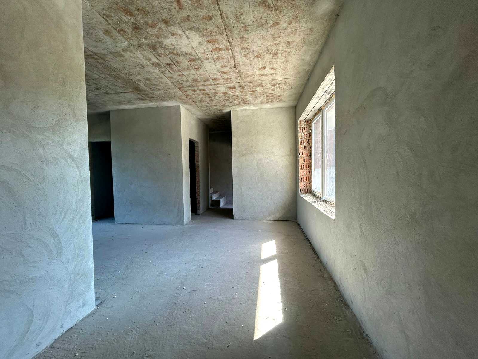 1875747971533069