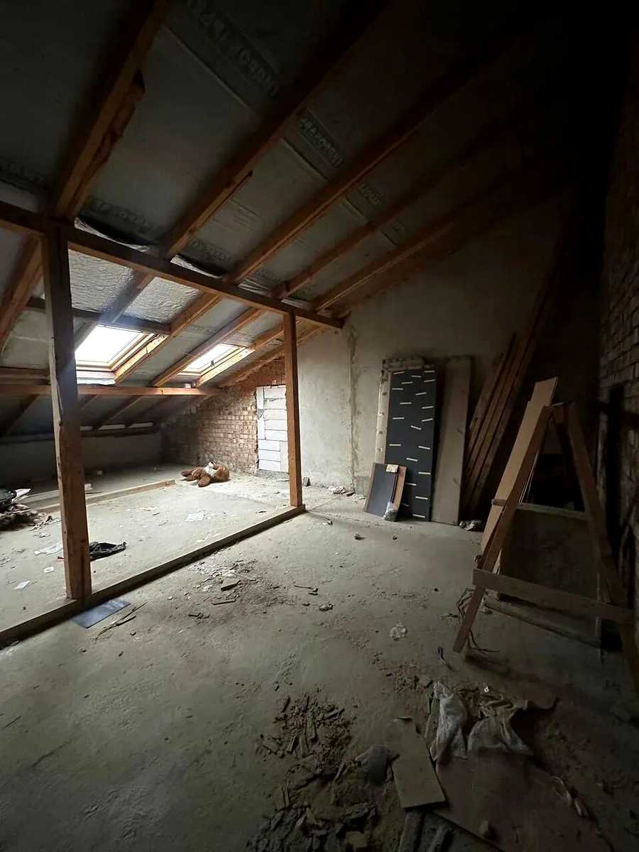 1875748582707357