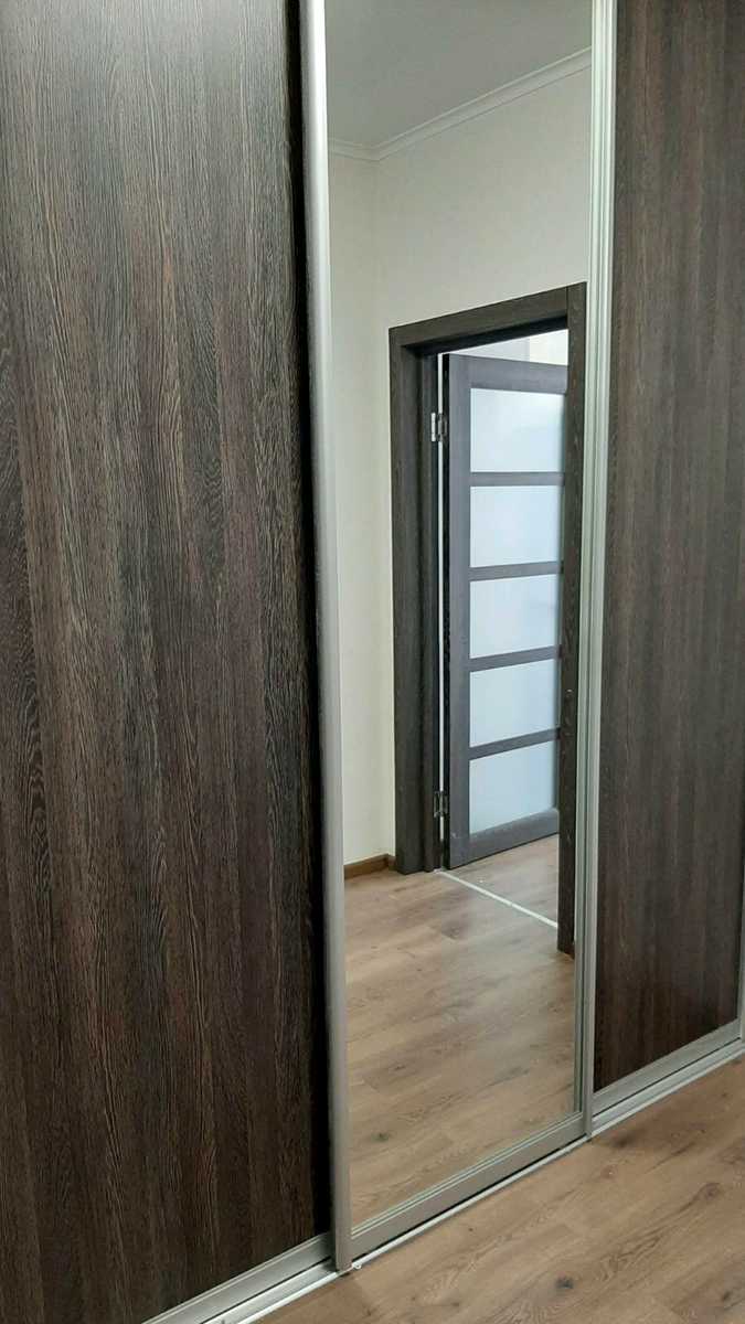 1875748768842277