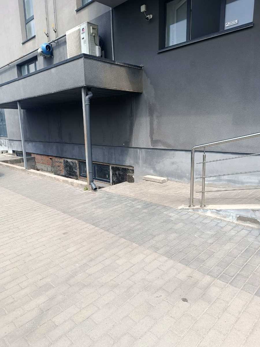 1875749096674846