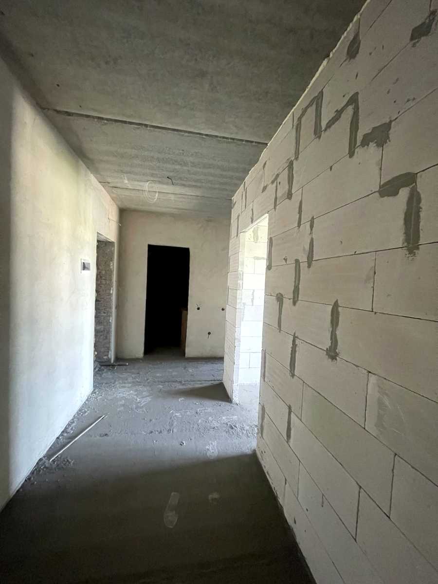 1875750364084868