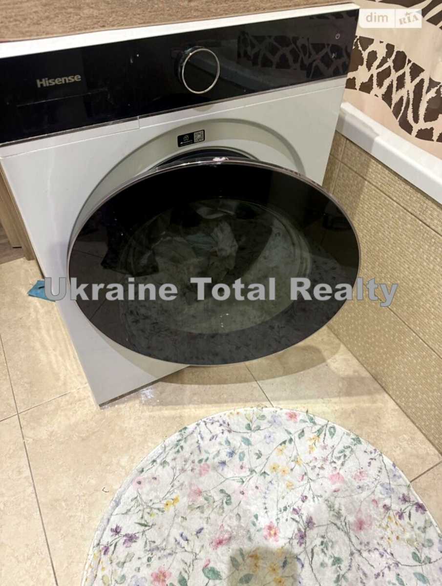 1875752840873246