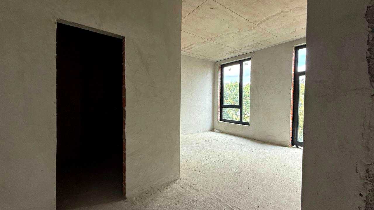 1875752890936702