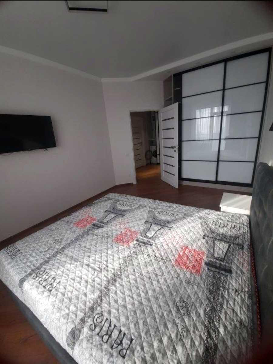1875754021652312
