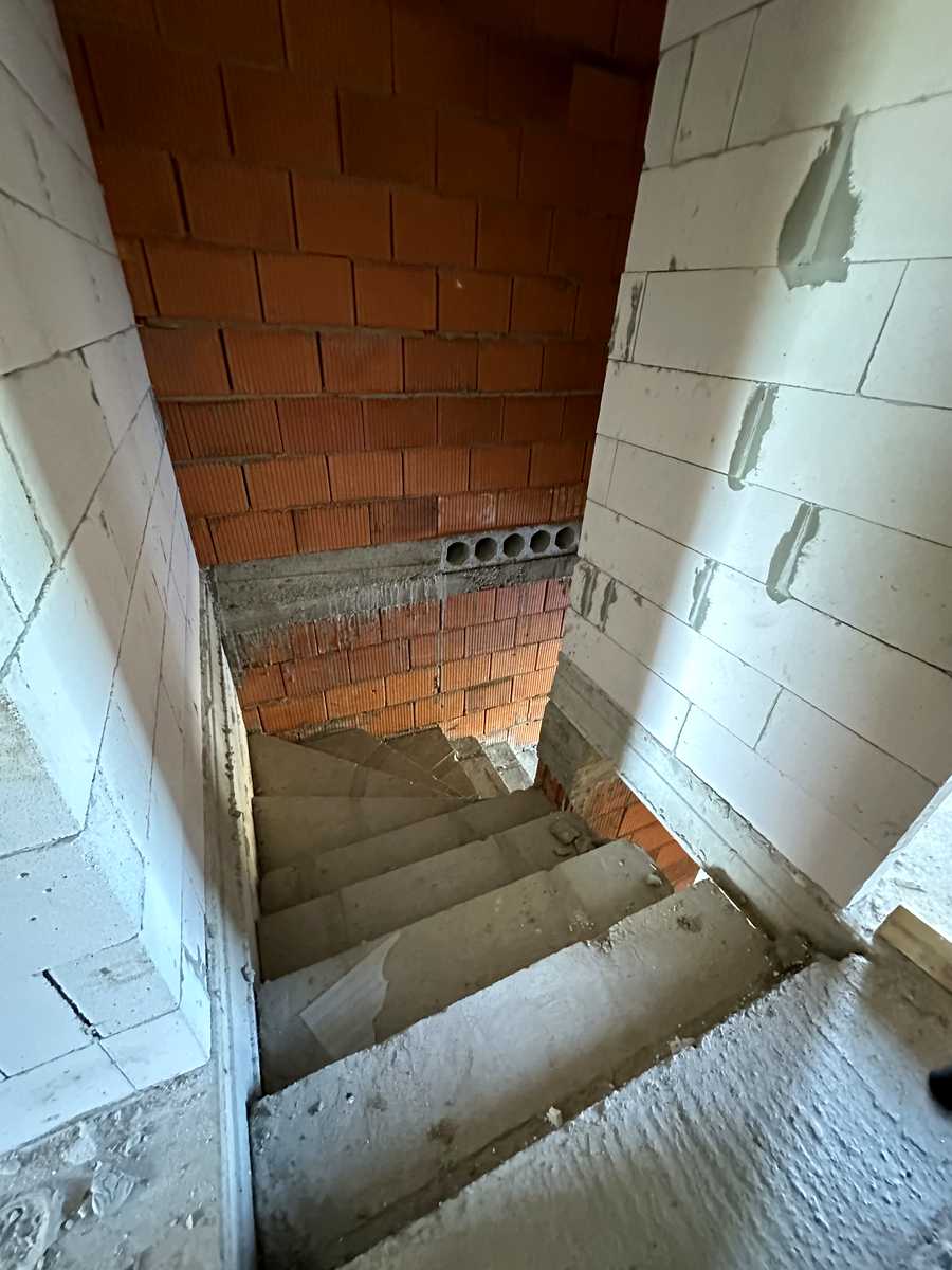 1875754374382714