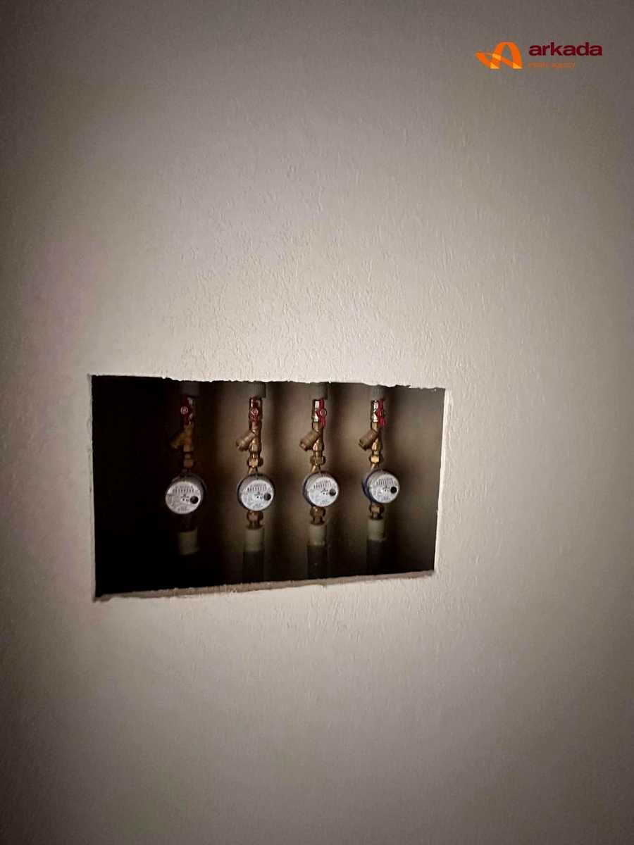 1875755861183318