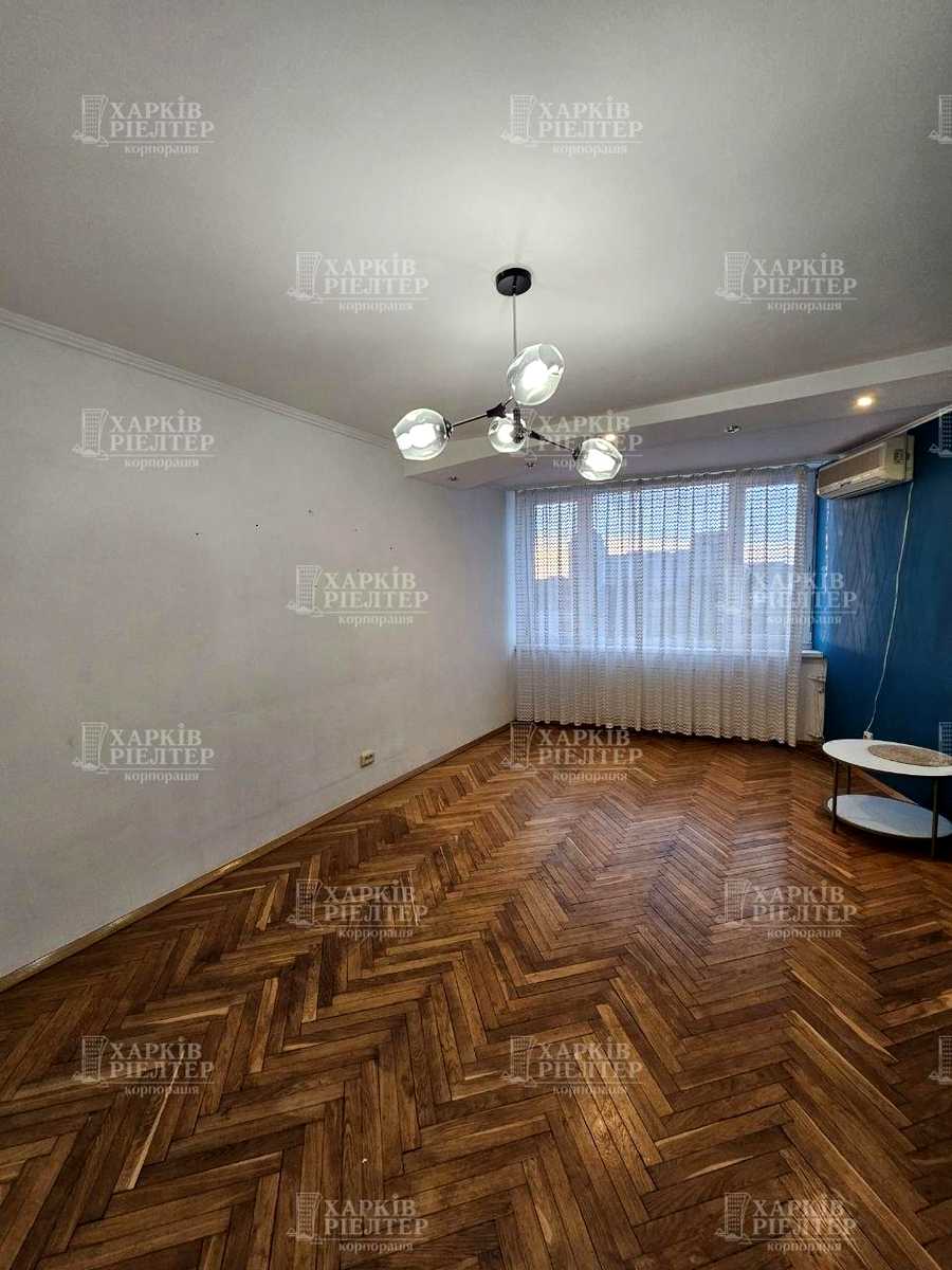 1875756189423736