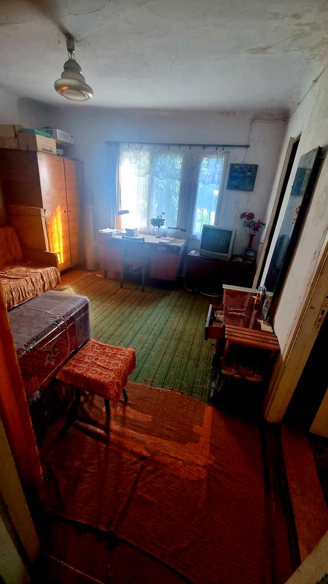 1875756342909677