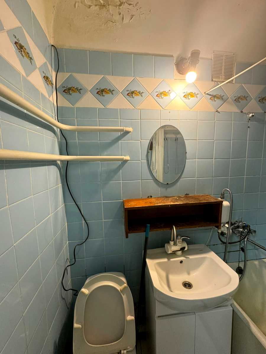 1875757650831741