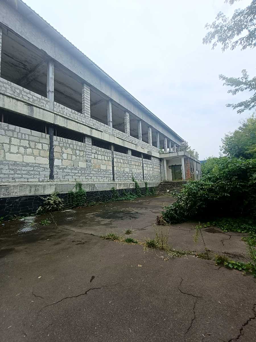 1875758093660355