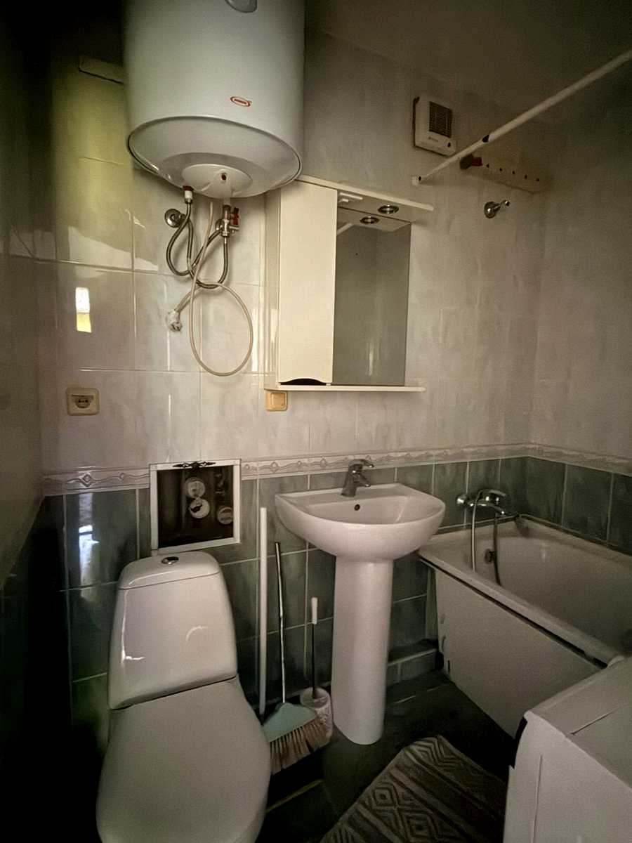 1875758428616011