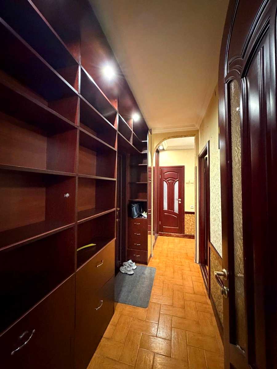 1875758746802033