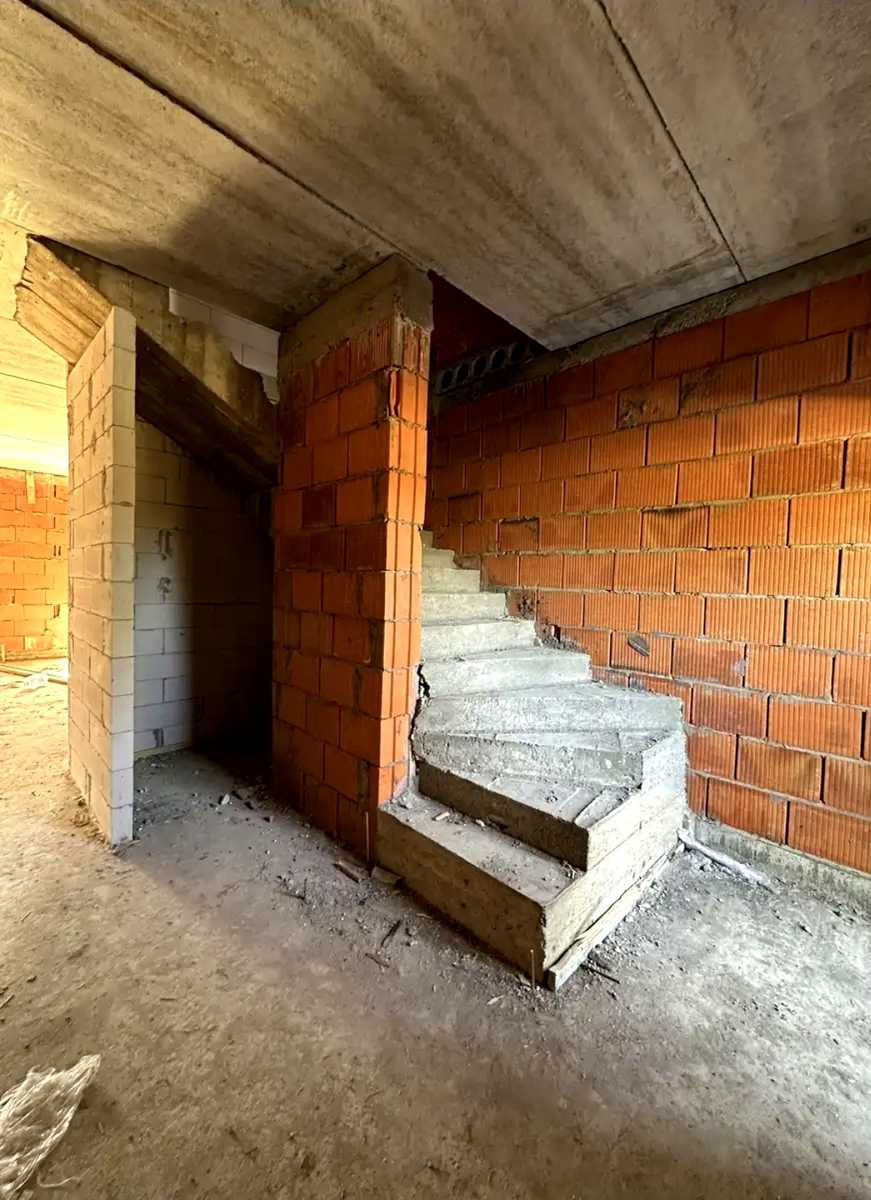 1875758965181545