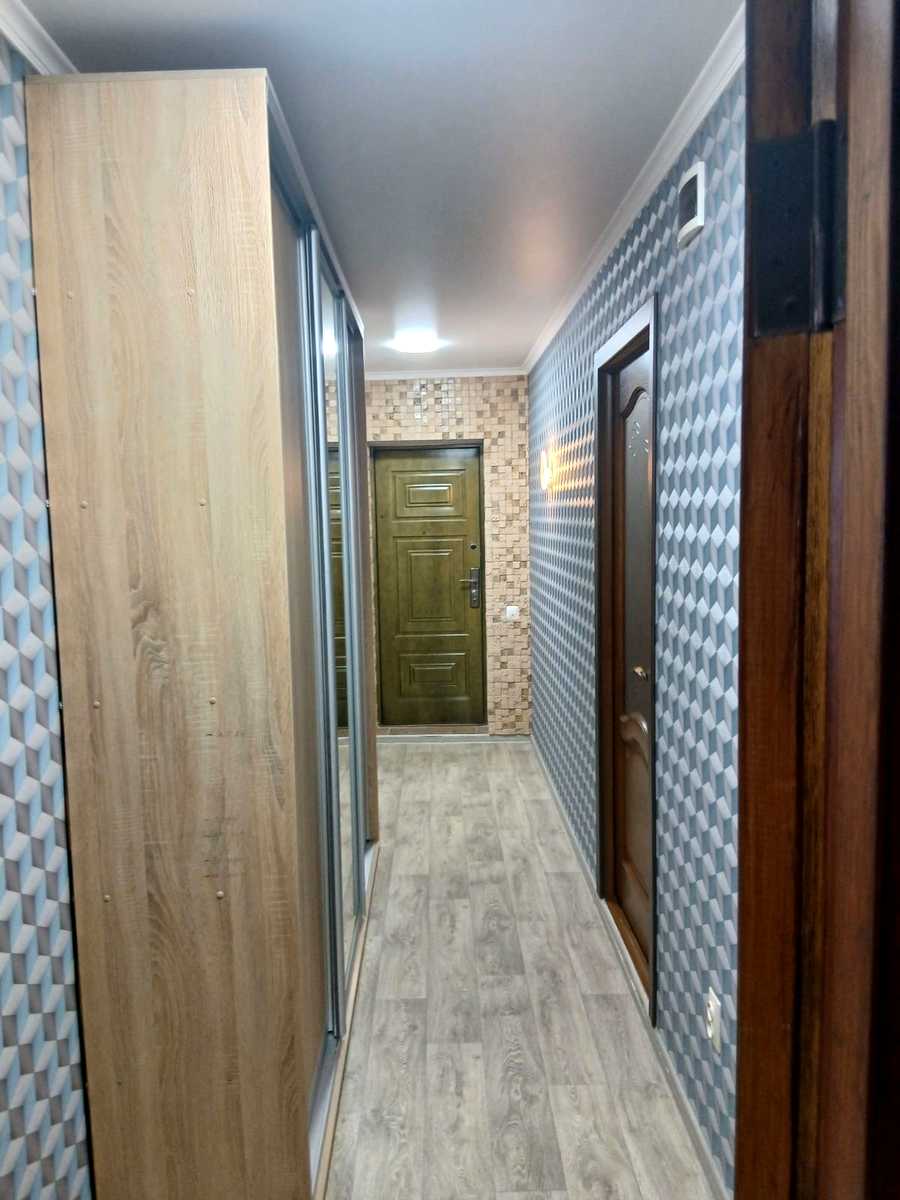 1875760430243412