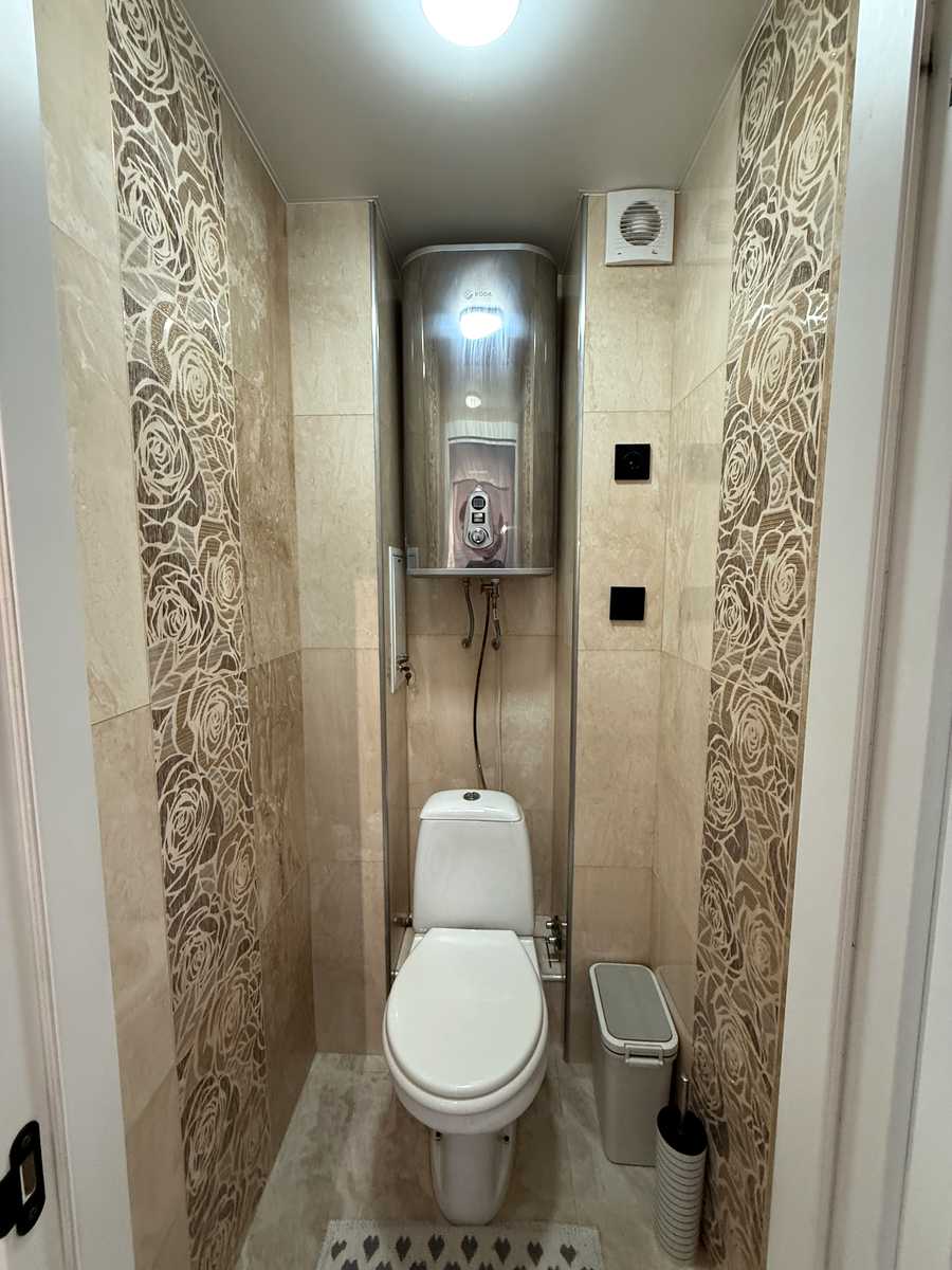 1875760662406000