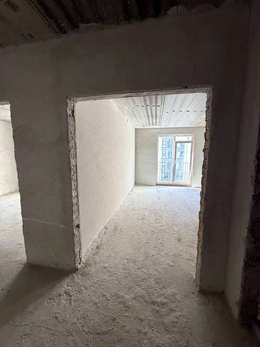 1875760960078041