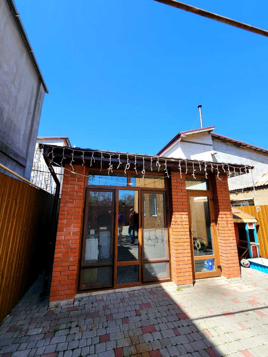 Дом по адресу Черноморский 8-й пер. (площадь 200 м²) - фото 2 Дом по адресу Черноморский 8-й пер. (площадь 200 м²) - Atlanta.ua - фото 2