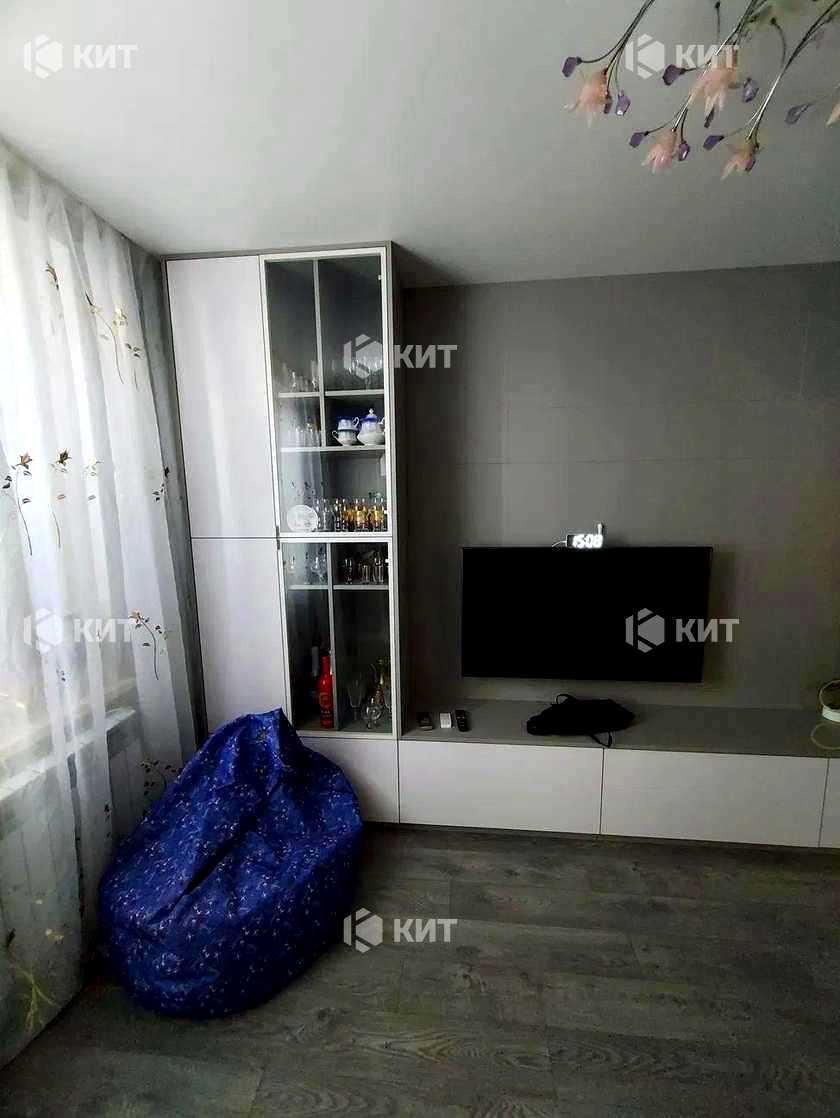 1875761993828569