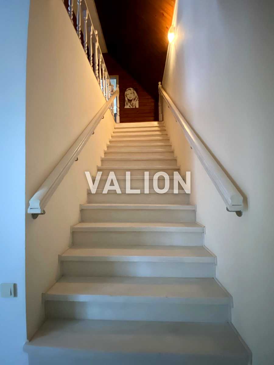 1875762080916275