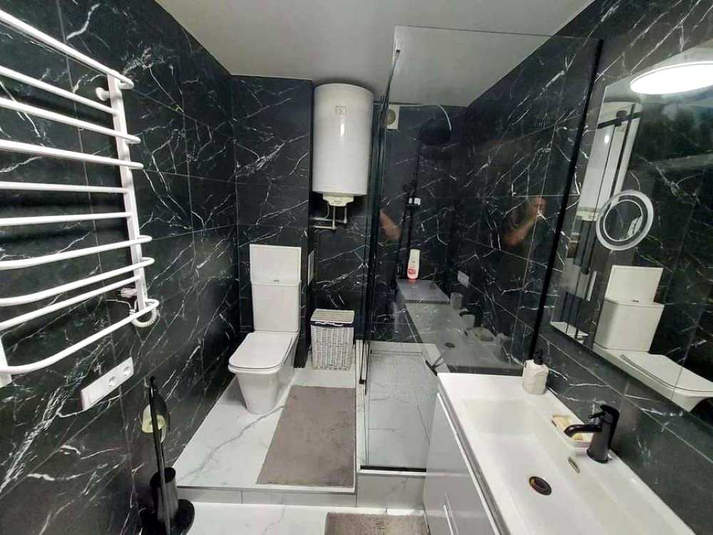 1875762269635073