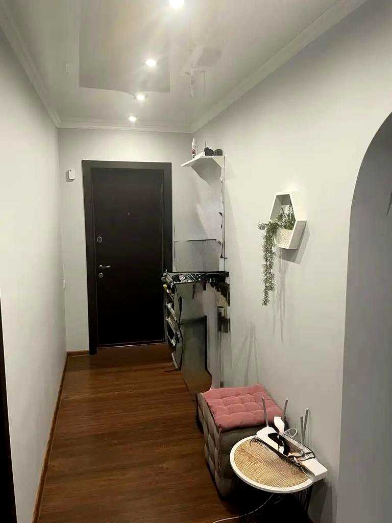 1875762849093676