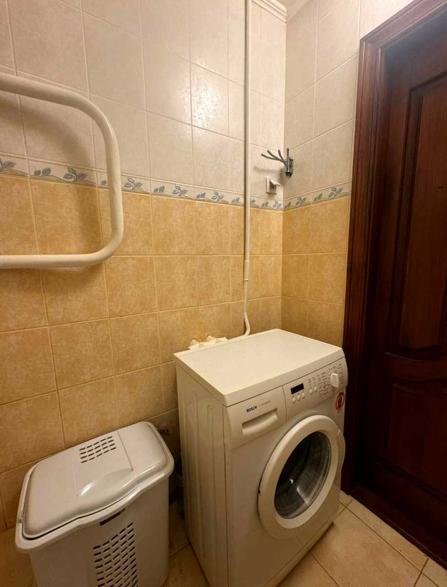 1875763330126288