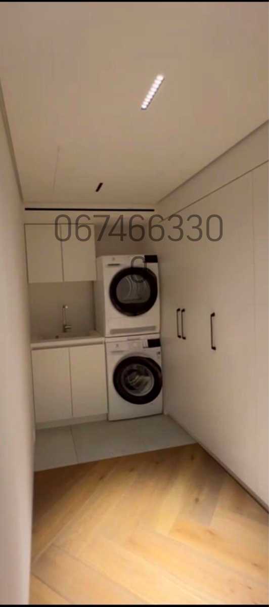 1875763349122994