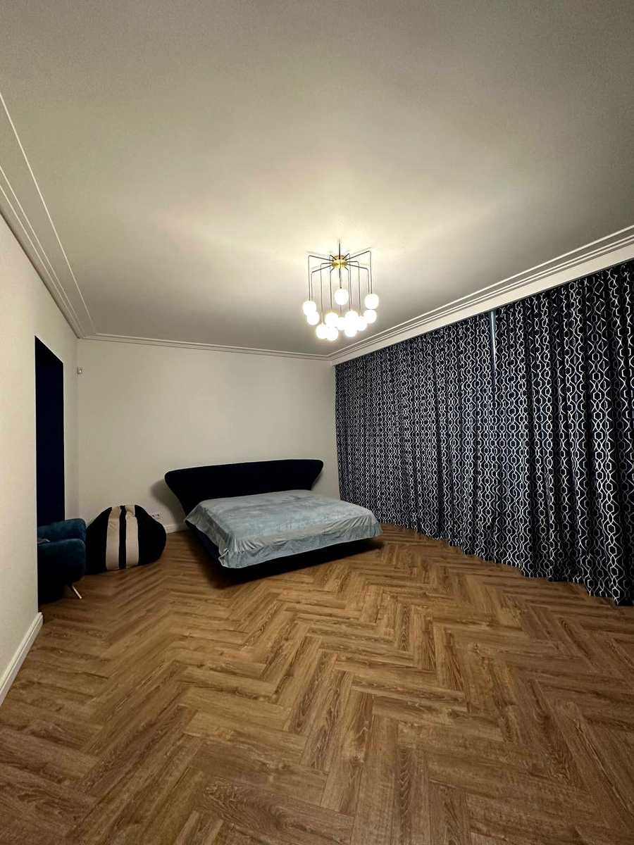 1875763472933451