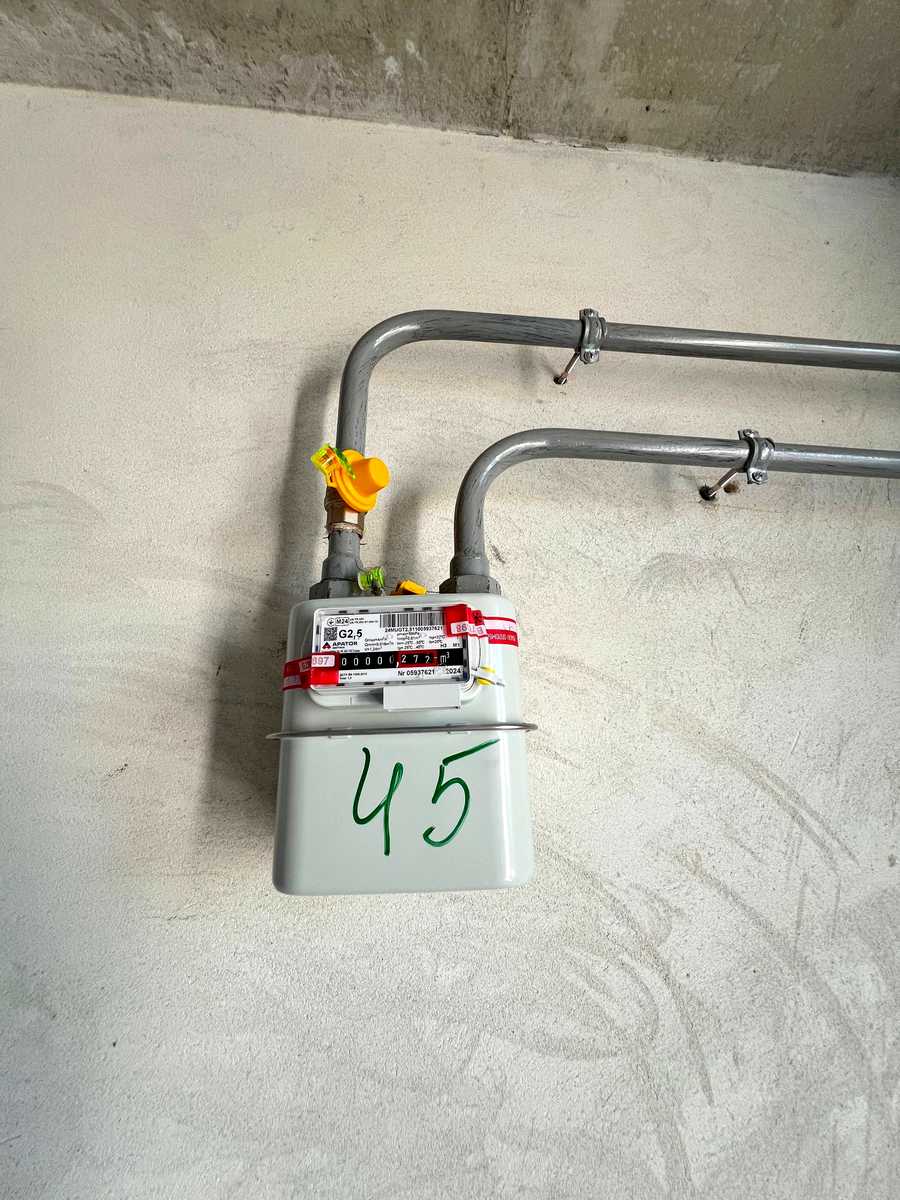 1875764109808344