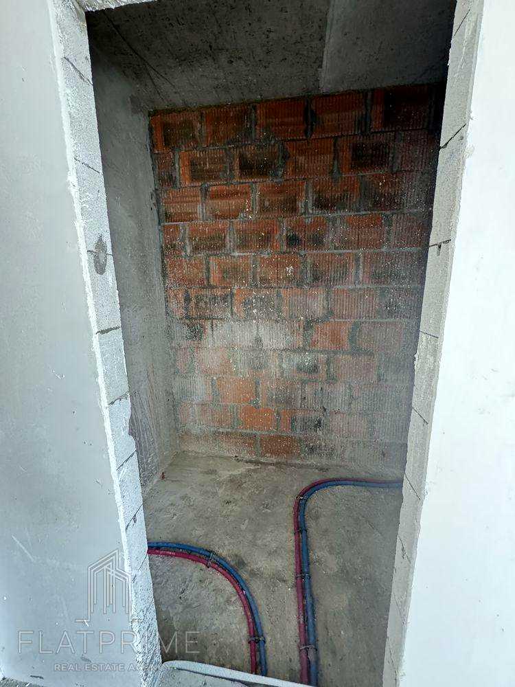 1875764489784067