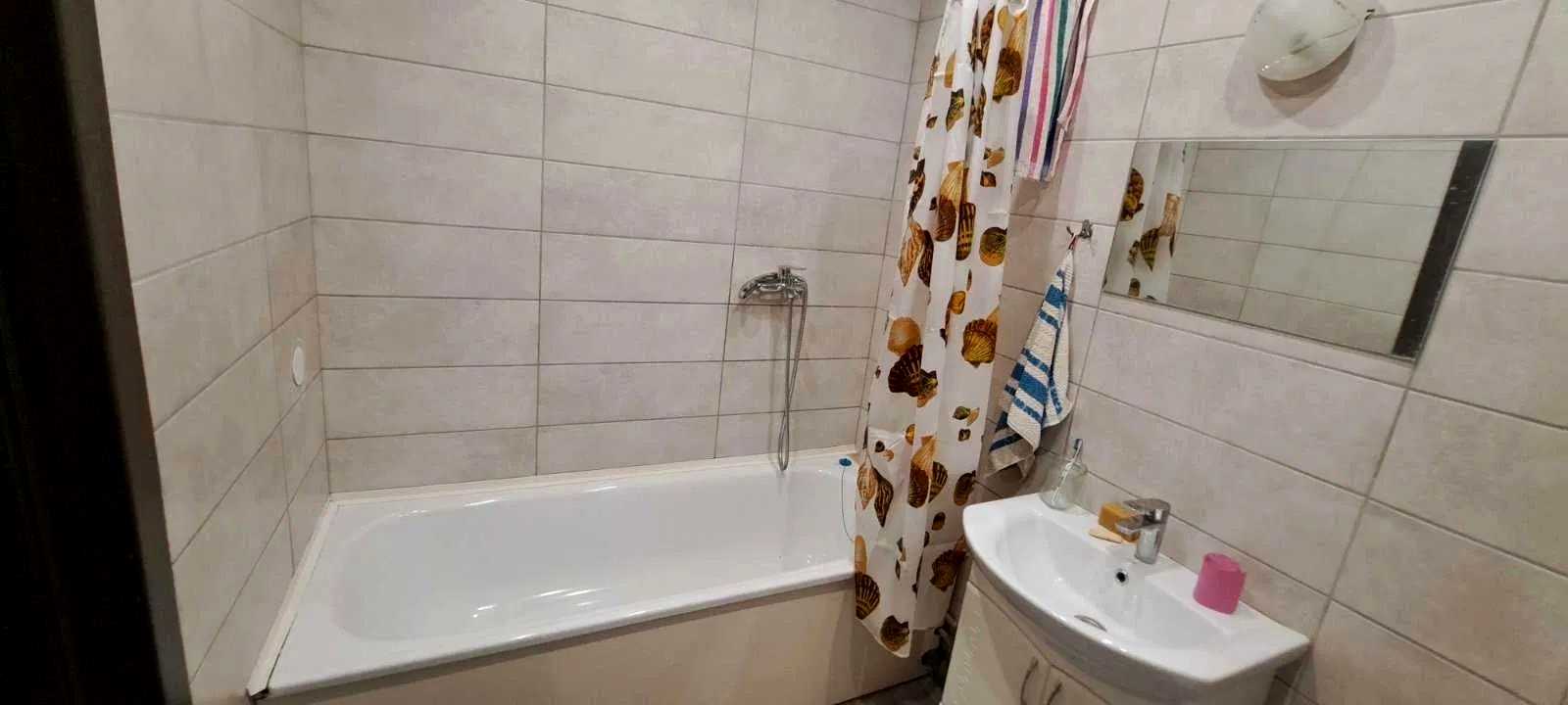 1875764751111468