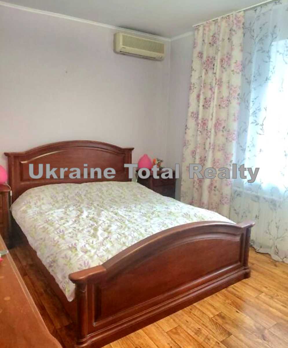 1875764988684496