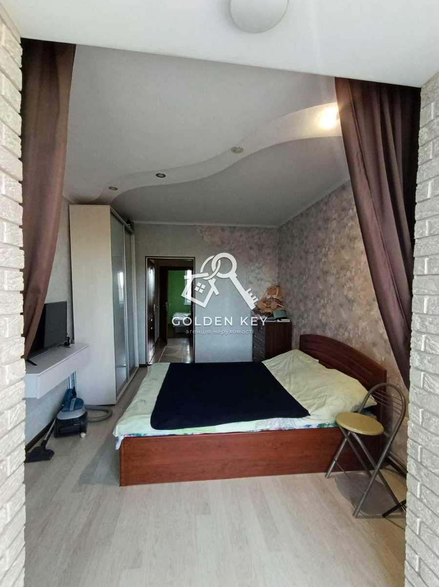 1875765232561527