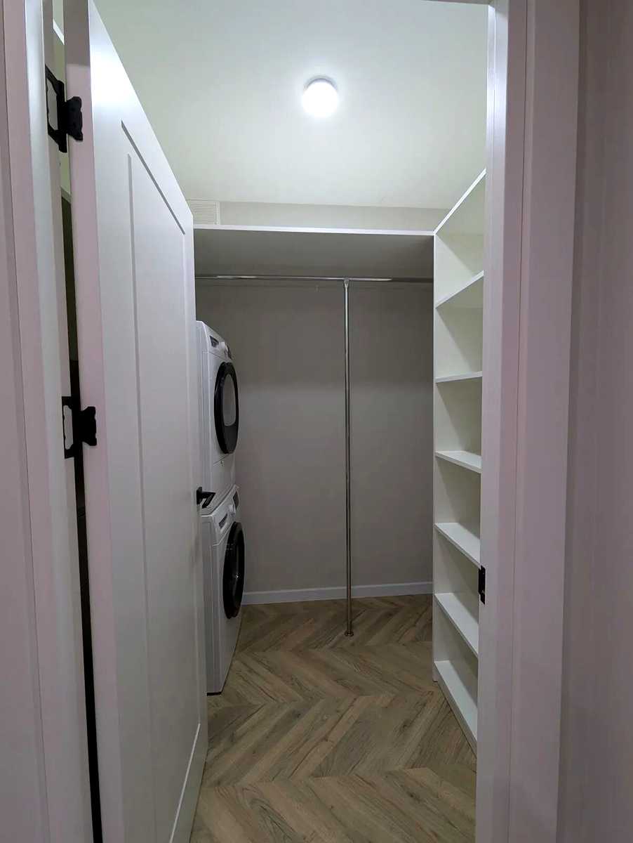 1875766634801603