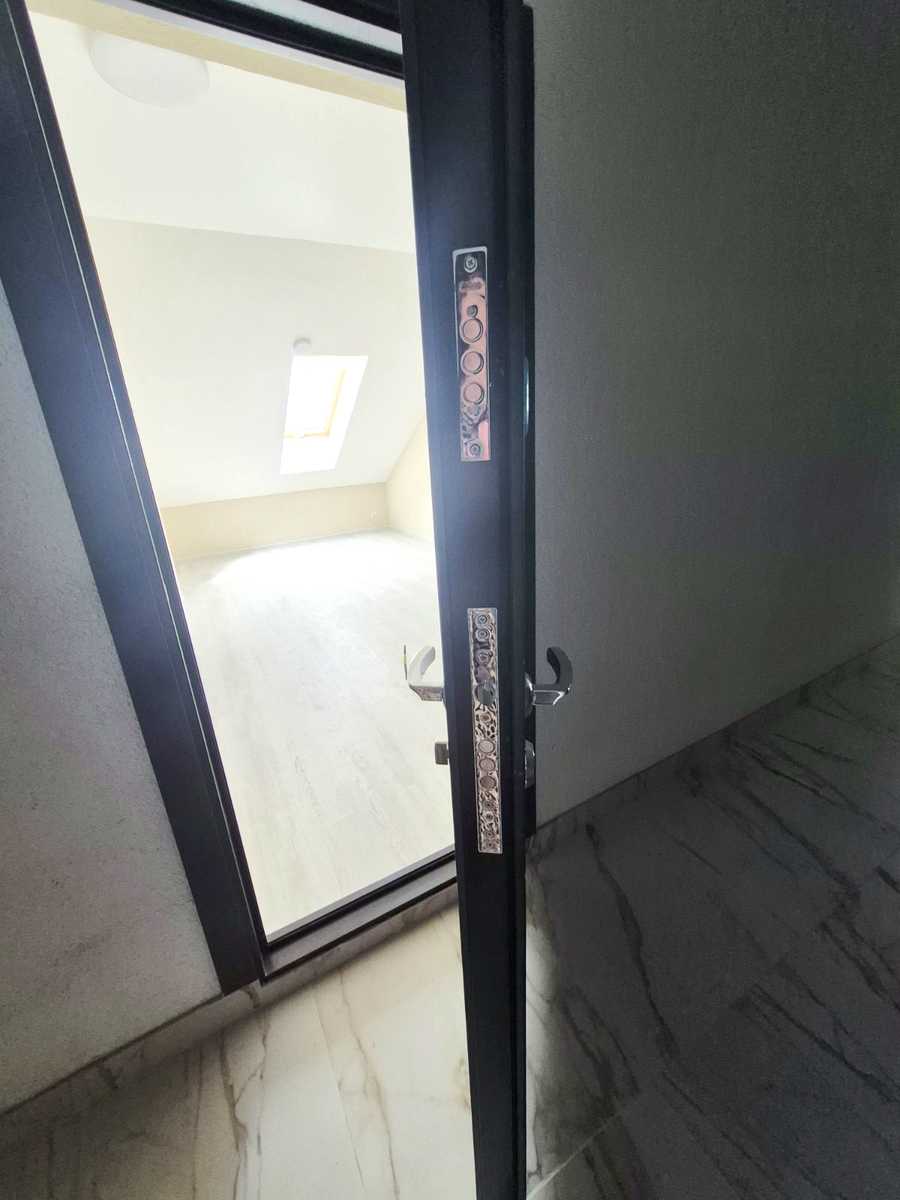 1875766809001984