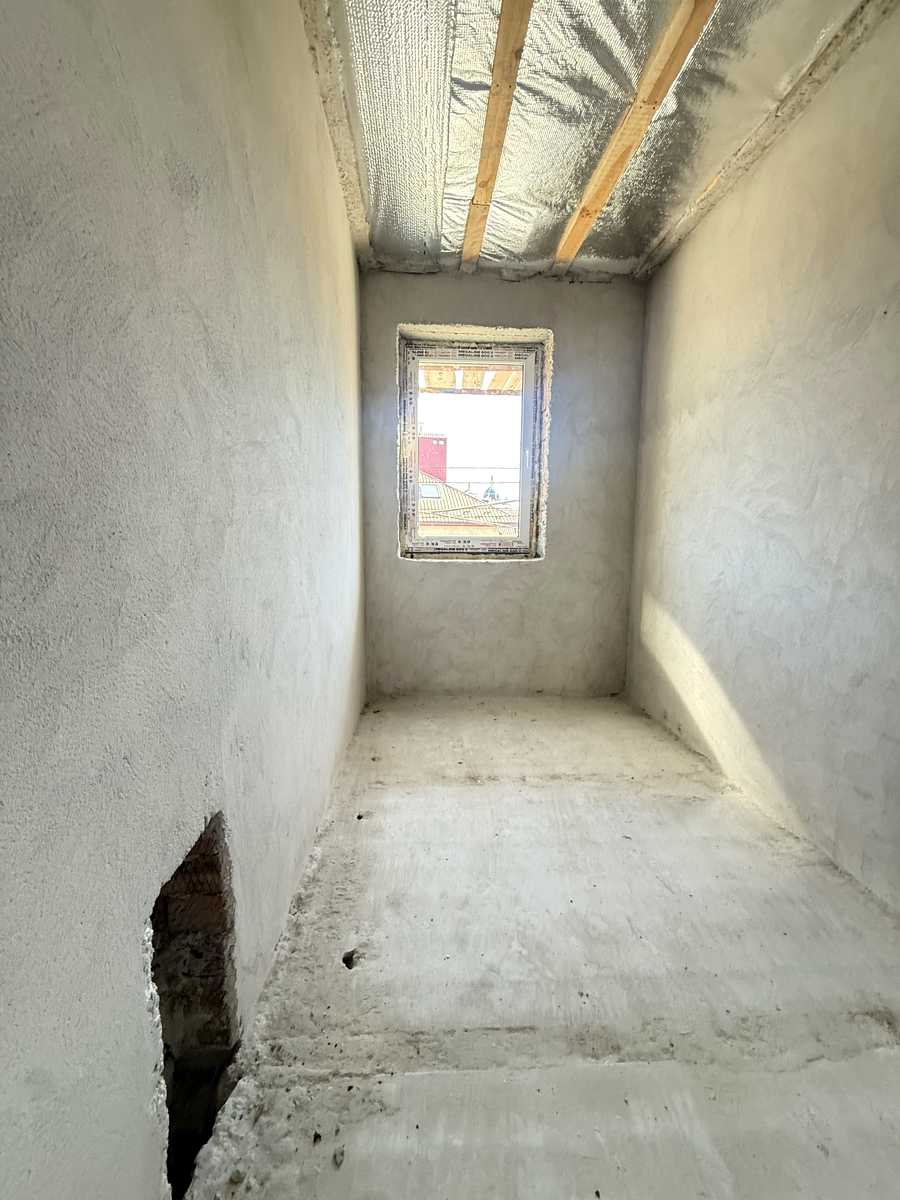1875767036493044