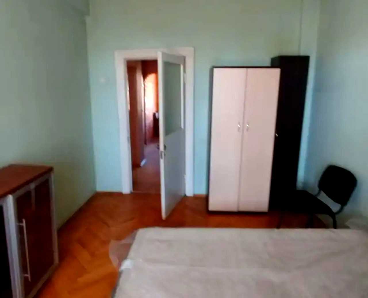 1875767842575953