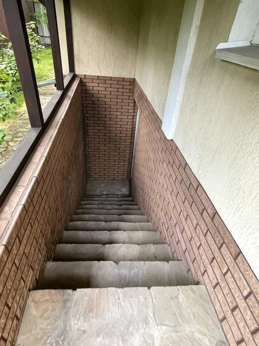 1875768386708094