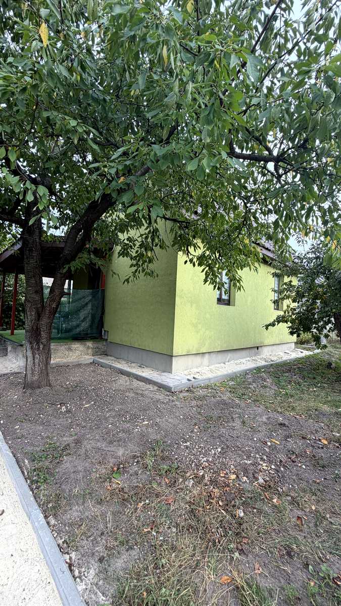 1875772584094639