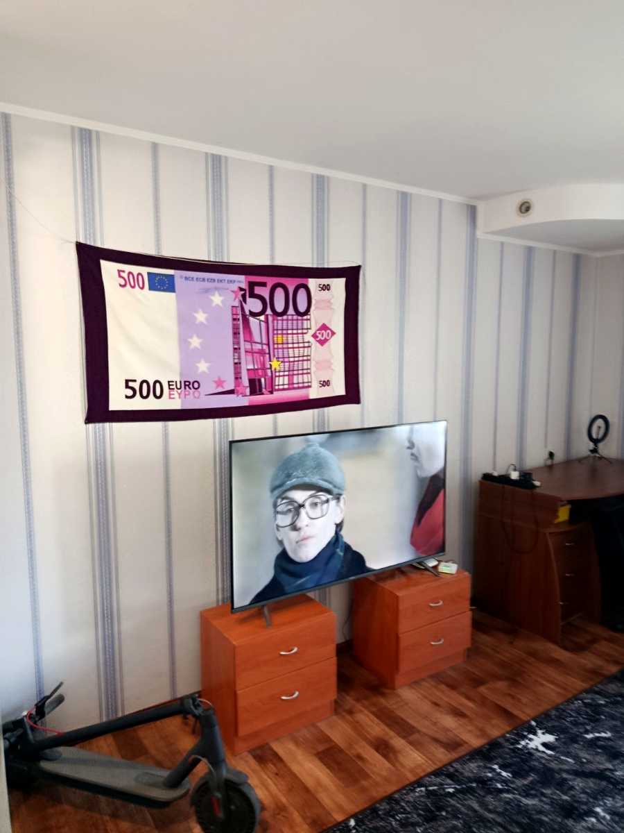 1875774613434576