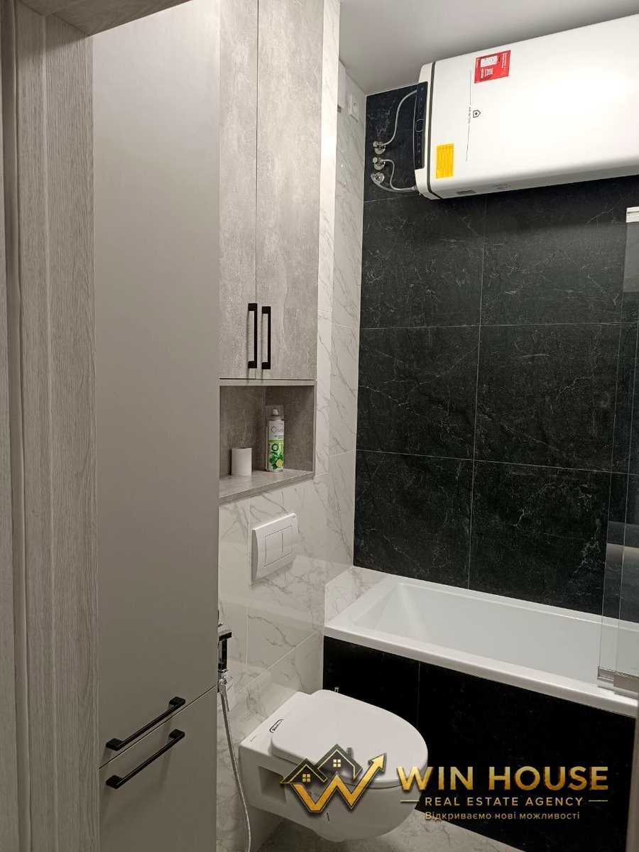 1875777322640991