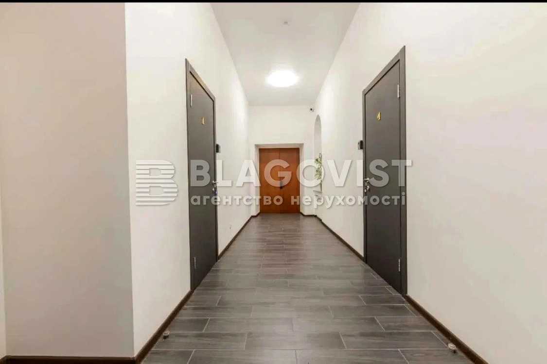 1875777652768967