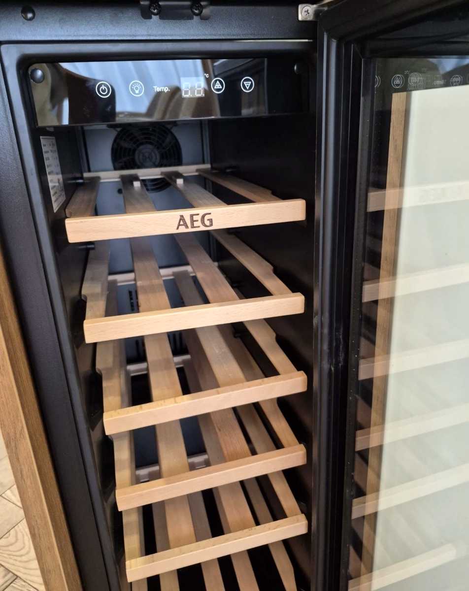 1875779612390230
