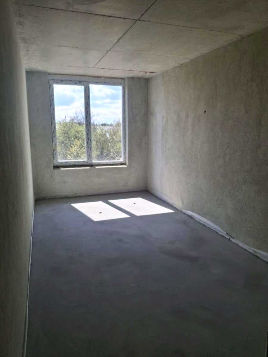 1875788130855939