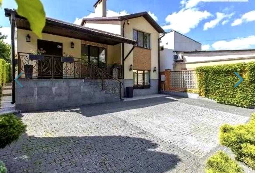 1875790453813453