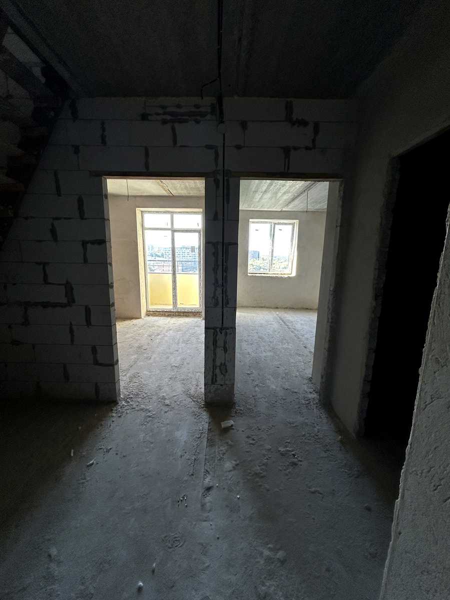 1875792194172933
