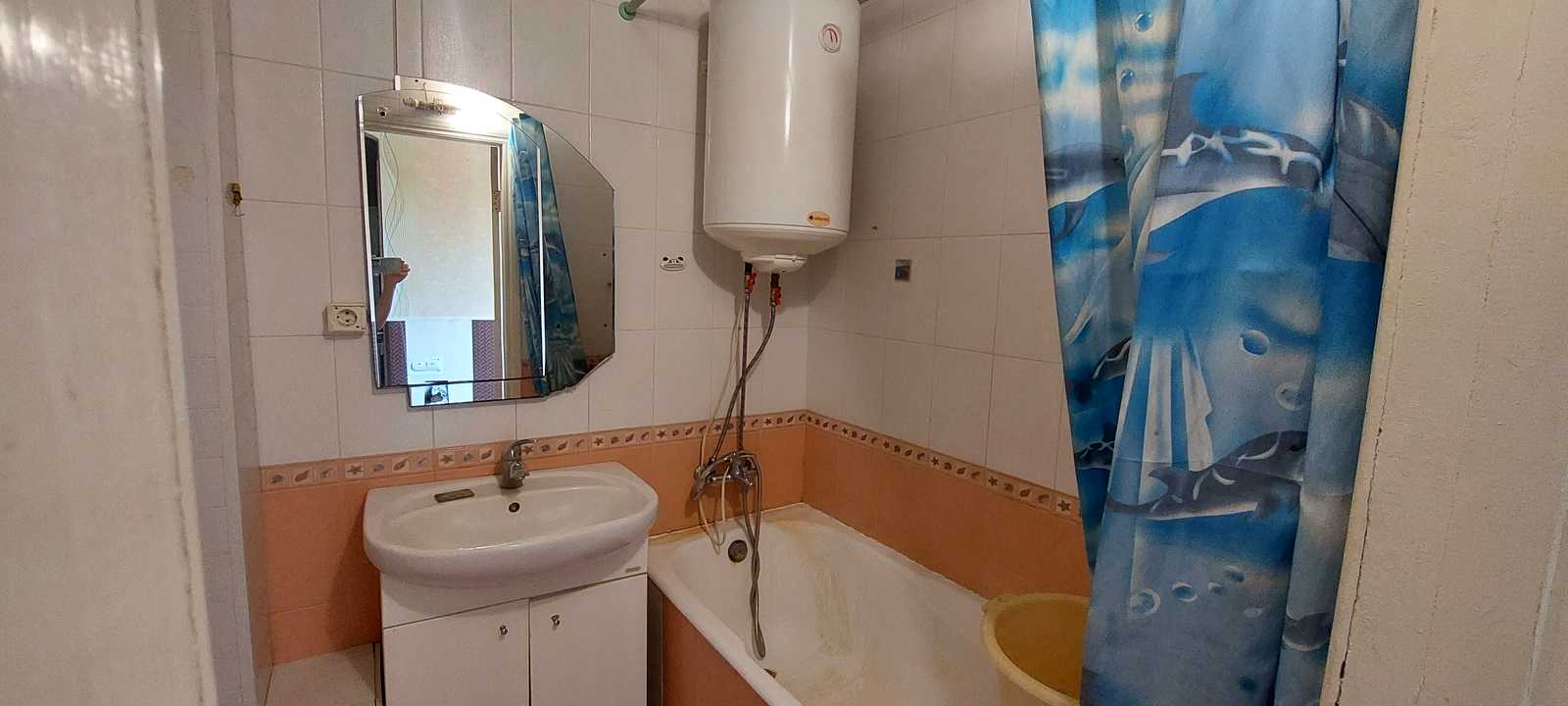 1875794925794204