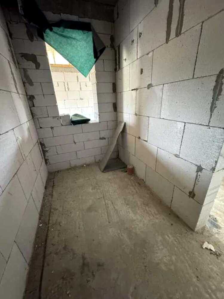 1875795573552115