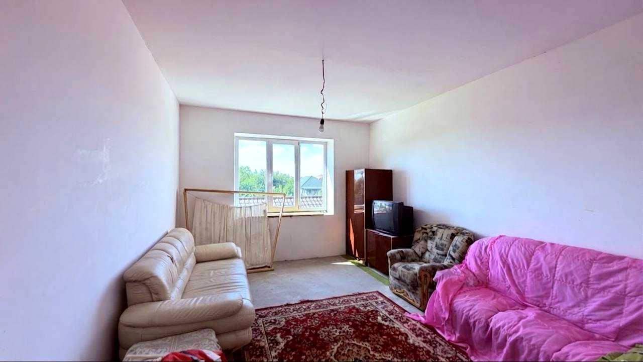 1875800316110934